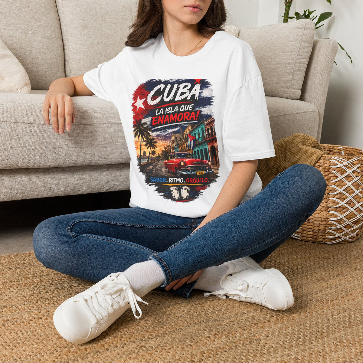 Cuba La Isla Que Enamora T-Shirt — Vintage Cuban Travel Tee
